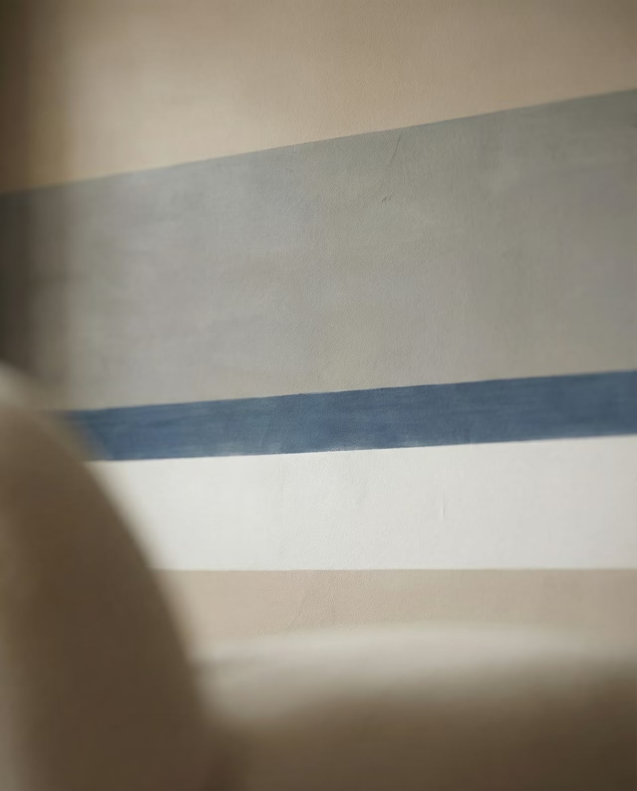 Agnes Balance styled in a room
